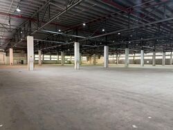Gul Crescent (D22), Warehouse #587777271